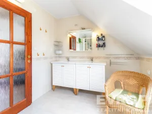 Prodej rodinného domu, Kamenice - Nová Hospoda, Na Vyhlídce, 380 m2