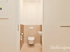 Pronájem bytu 1+kk, Brno - Komárov, Komárovská, 29 m2