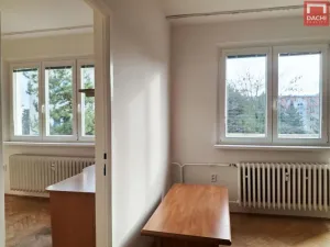 Pronájem bytu 2+1, Olomouc, Junácká, 51 m2