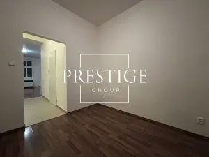 Pronájem bytu 1+1, Praha - Žižkov, Víta Nejedlého, 36 m2