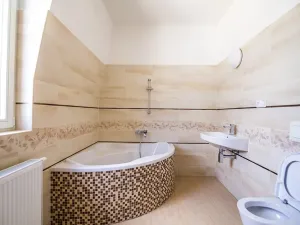 Prodej bytu 2+kk, Mariánské Lázně, Ruská, 53 m2