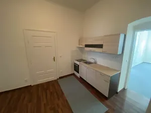 Pronájem bytu 2+1, Brno, Ptašínského, 78 m2