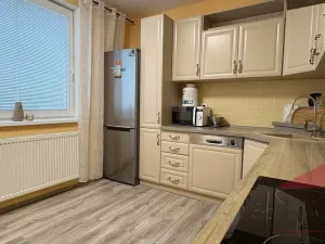 Prodej bytu 3+1, Miloňovice, 76 m2