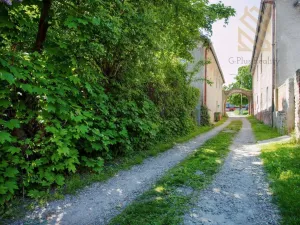 Prodej vícegeneračního domu, Smečno, nám. T. G. Masaryka, 779 m2