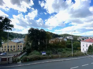 Prodej bytu 2+kk, Karlovy Vary, Na Vyhlídce, 68 m2