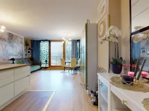 Prodej bytu 2+kk, Karlovy Vary, Na Vyhlídce, 68 m2