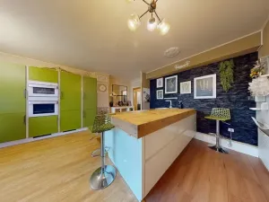 Prodej bytu 2+kk, Karlovy Vary, Na Vyhlídce, 68 m2