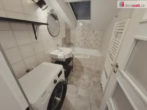 Pronájem bytu 2+1, Hoštka - Kochovice, Lužická, 57 m2