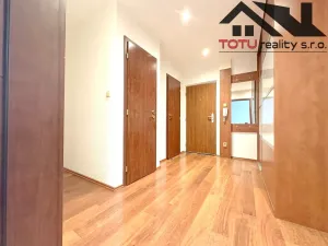 Pronájem bytu 4+1, Jaroměř, Karla Lánského, 73 m2