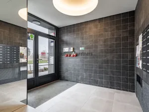 Prodej bytu 2+kk, Praha, Návarovská, 61 m2