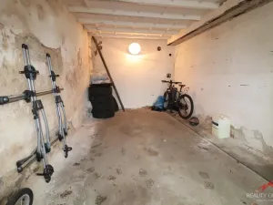 Prodej garáže, Děčín - Děčín II-Nové Město, Jedličkova, 20 m2