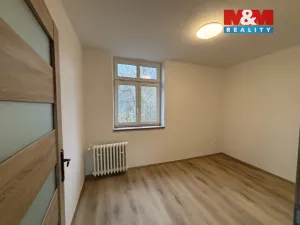 Pronájem bytu 2+kk, Králův Dvůr - Karlova Huť, Tovární, 54 m2
