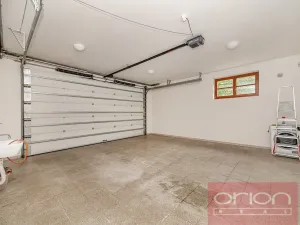 Pronájem rodinného domu, Praha - Břevnov, Oddělená, 316 m2