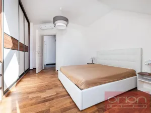 Pronájem bytu 3+kk, Praha - Žižkov, Kubelíkova, 101 m2