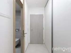 Prodej bytu 1+kk, Praha - Háje, Sochorcova, 34 m2