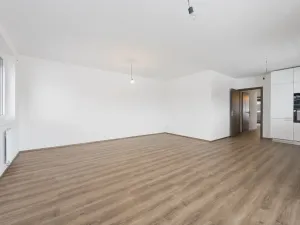Pronájem bytu 3+kk, Praha, Návarovská, 83 m2