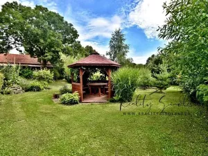 Prodej apartmánu, Hranice, 297 m2