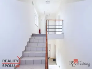 Pronájem bytu 1+kk, Praha - Libeň, Nad Rokoskou, 42 m2