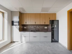 Pronájem kanceláře, Velká Bíteš, 270 m2