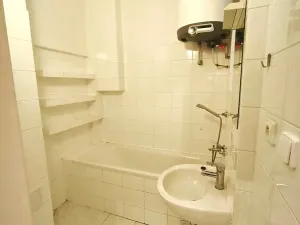 Pronájem bytu 2+1, Praha - Smíchov, U Nikolajky, 62 m2