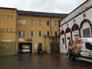 Pronájem skladu, Brno, Valchařská, 200 m2