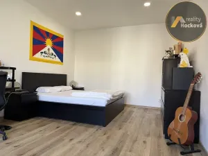 Pronájem bytu 2+kk, Praha - Vinohrady, Šrobárova, 49 m2