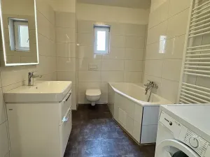 Prodej bytu 2+kk, Praha - Libeň, Zenklova, 81 m2