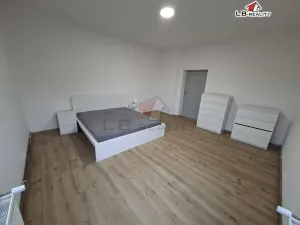 Pronájem bytu 4+1, Kolín, Štítarská, 100 m2