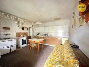 Prodej rodinného domu, Číchov, 300 m2