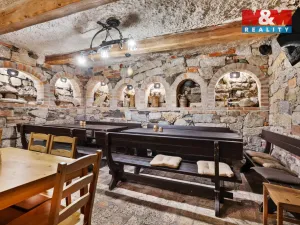 Prodej obchodního prostoru, Jablonec nad Nisou, Komenského, 600 m2