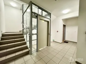 Pronájem bytu 3+kk, Karlovy Vary - Rybáře, Lad. Koubka, 67 m2