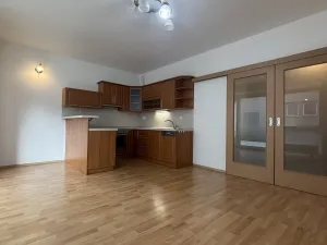 Pronájem bytu 3+kk, Pardubice, Pernerova, 65 m2