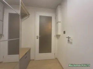 Pronájem bytu 3+kk, Praha - Vysočany, Kolbenova, 66 m2