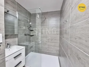 Pronájem bytu 2+1, Chvaletice, U Kulturního domu, 60 m2