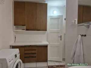 Pronájem bytu 1+1, Praha - Modřany, Kolářova, 35 m2