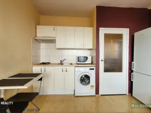 Pronájem bytu 1+kk, Praha - Braník, Vavřenova, 28 m2