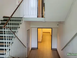 Pronájem bytu 1+kk, Praha - Braník, Vavřenova, 28 m2