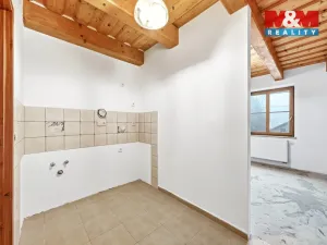 Prodej rodinného domu, Písařov - Bukovice, 347 m2