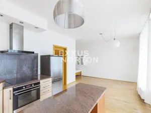 Pronájem bytu 1+kk, Praha - Stodůlky, Svitákova, 34 m2
