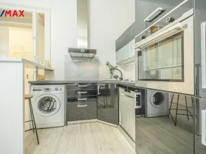 Prodej bytu 2+kk, Praha - Nové Město, Záhořanského, 61 m2