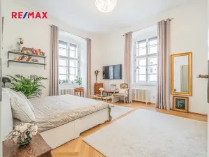 Prodej bytu 2+1, Praha - Staré Město, Náprstkova, 42 m2