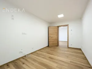 Prodej kanceláře, Brno, Kobylín, 53 m2