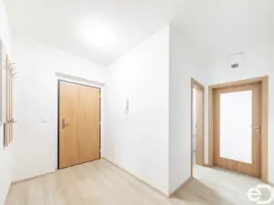 Prodej bytu 2+kk, Chrudim, V Hliníkách, 50 m2