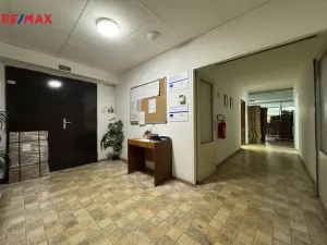 Pronájem výrobních prostor, Věžky, 2322 m2