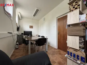 Pronájem výrobních prostor, Věžky, 2322 m2