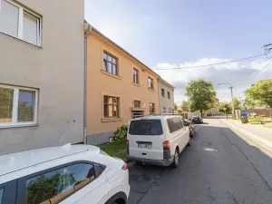 Prodej bytu 2+kk, Ostrava, Holubova, 56 m2