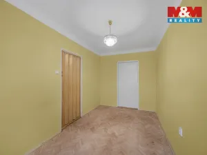 Prodej bytu 3+1, Čerčany, Družstevní, 58 m2