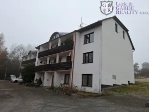 Pronájem bytu 1+1, Vysoký Chlumec, 33 m2