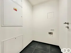 Pronájem bytu 4+kk, Praha, Ujgurská, 110 m2