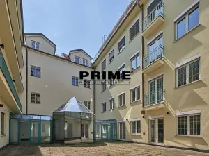 Pronájem kanceláře, Praha - Nové Město, Soukenická, 136 m2